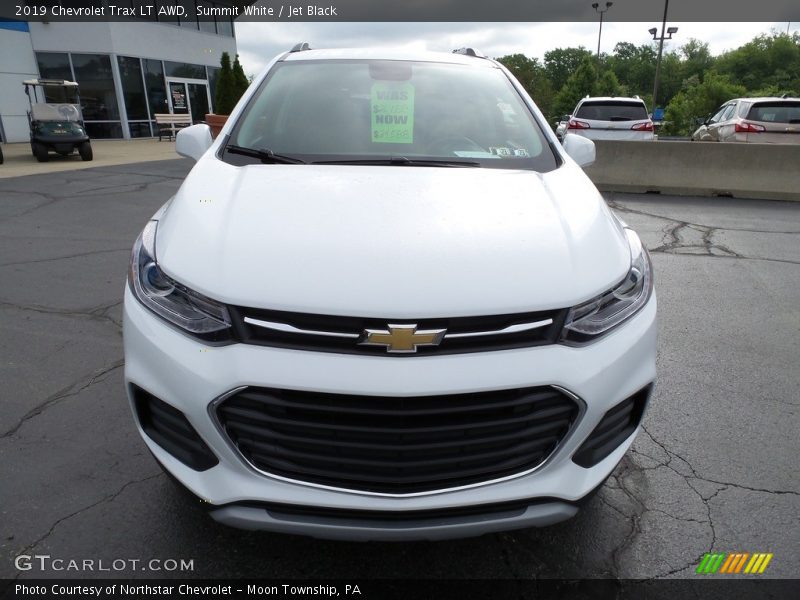 Summit White / Jet Black 2019 Chevrolet Trax LT AWD