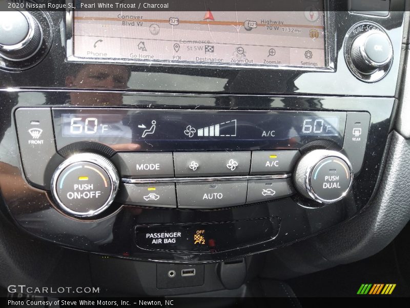 Pearl White Tricoat / Charcoal 2020 Nissan Rogue SL