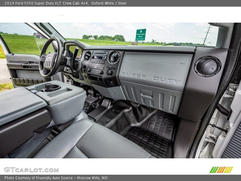 Dashboard of 2014 F350 Super Duty XLT Crew Cab 4x4
