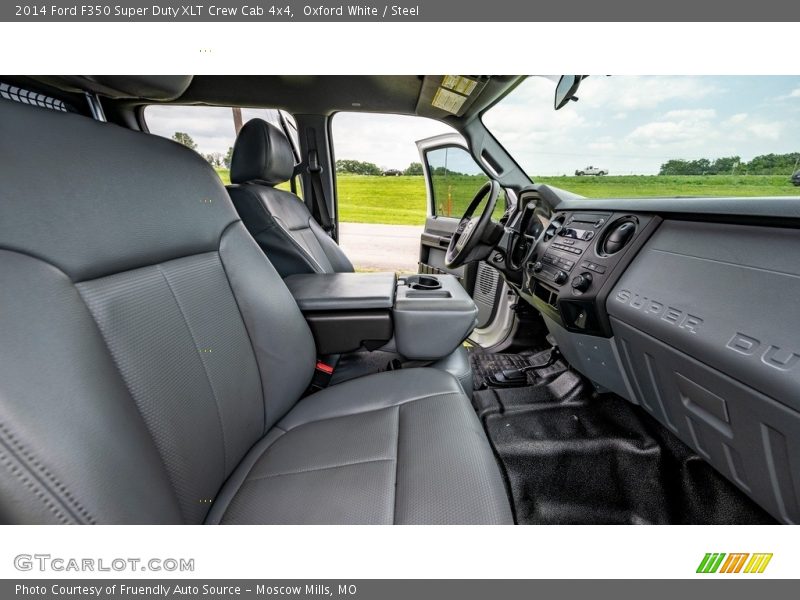 Front Seat of 2014 F350 Super Duty XLT Crew Cab 4x4