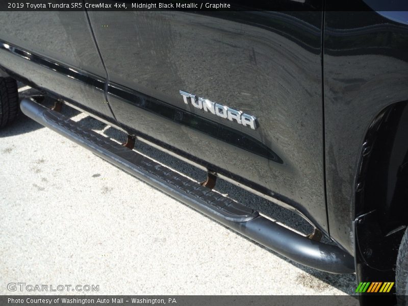 Midnight Black Metallic / Graphite 2019 Toyota Tundra SR5 CrewMax 4x4