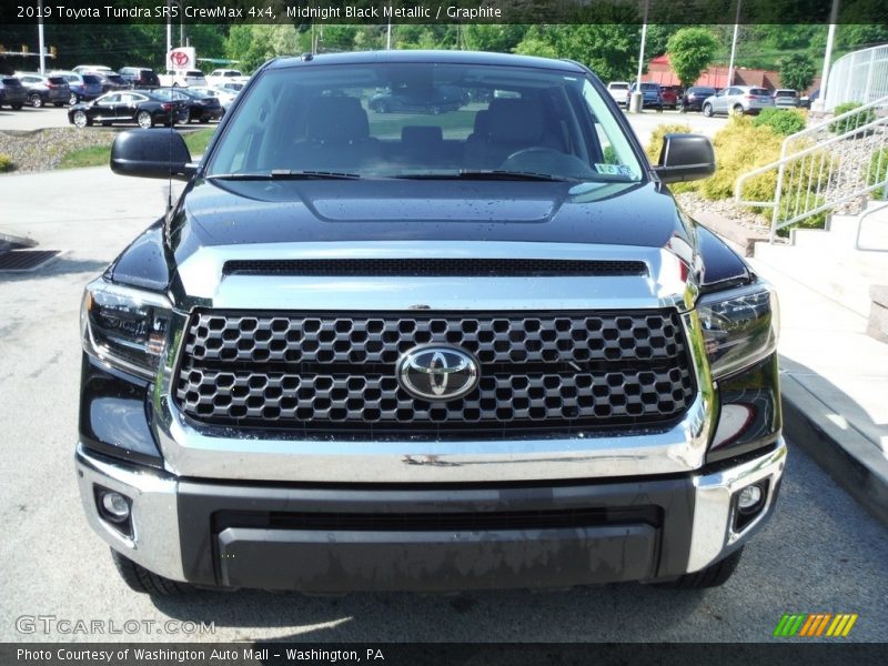 Midnight Black Metallic / Graphite 2019 Toyota Tundra SR5 CrewMax 4x4