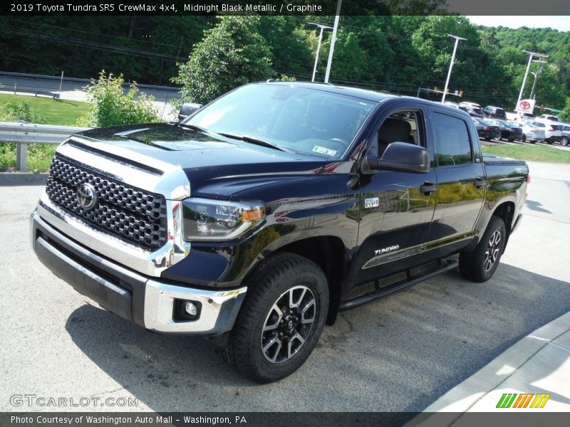 Midnight Black Metallic / Graphite 2019 Toyota Tundra SR5 CrewMax 4x4