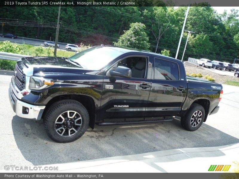 Midnight Black Metallic / Graphite 2019 Toyota Tundra SR5 CrewMax 4x4