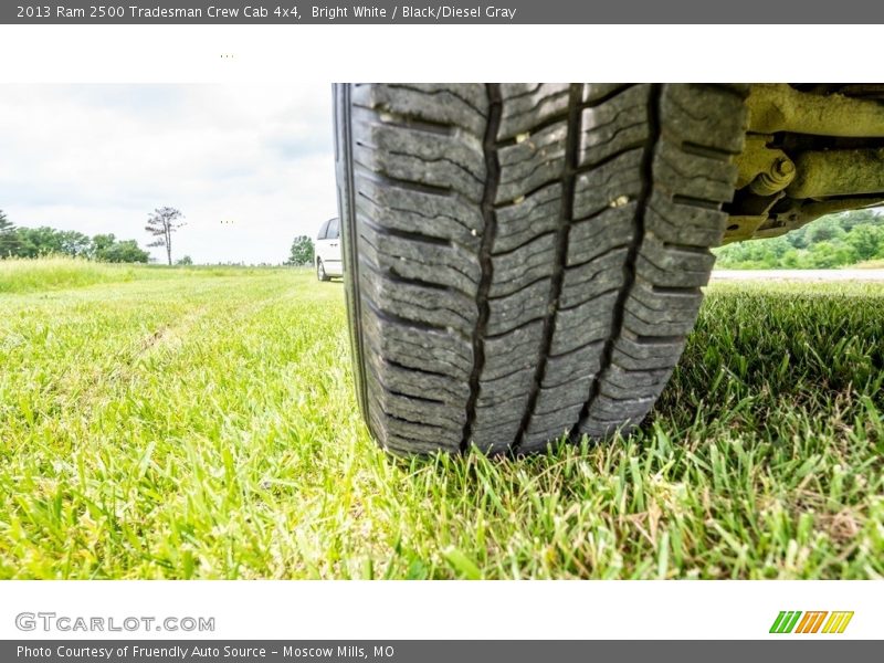 Bright White / Black/Diesel Gray 2013 Ram 2500 Tradesman Crew Cab 4x4