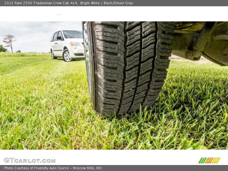 Bright White / Black/Diesel Gray 2013 Ram 2500 Tradesman Crew Cab 4x4