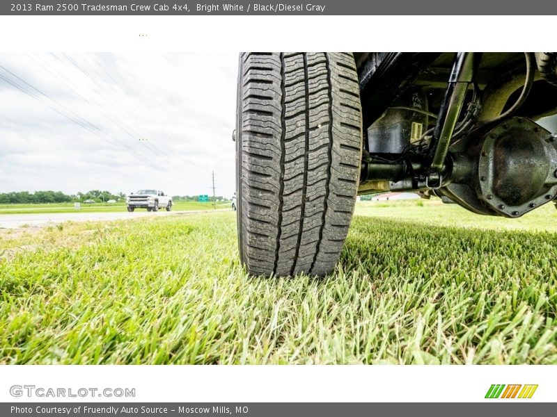 Bright White / Black/Diesel Gray 2013 Ram 2500 Tradesman Crew Cab 4x4