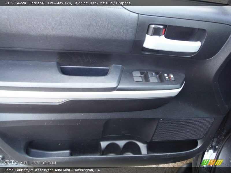 Midnight Black Metallic / Graphite 2019 Toyota Tundra SR5 CrewMax 4x4
