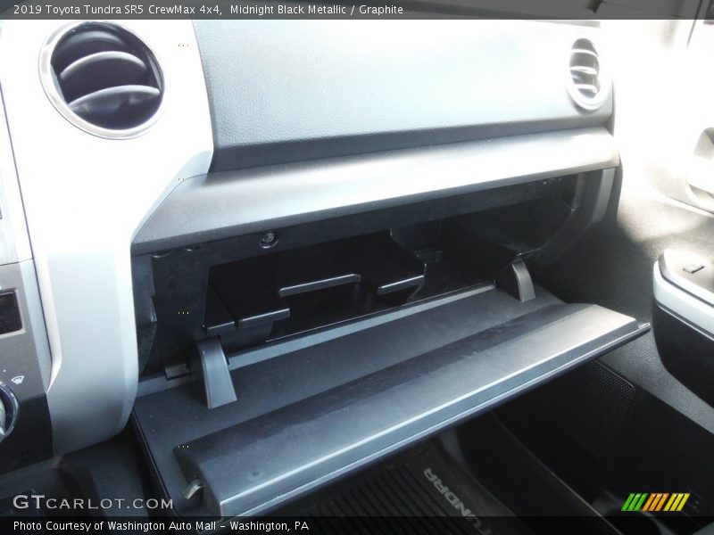 Midnight Black Metallic / Graphite 2019 Toyota Tundra SR5 CrewMax 4x4