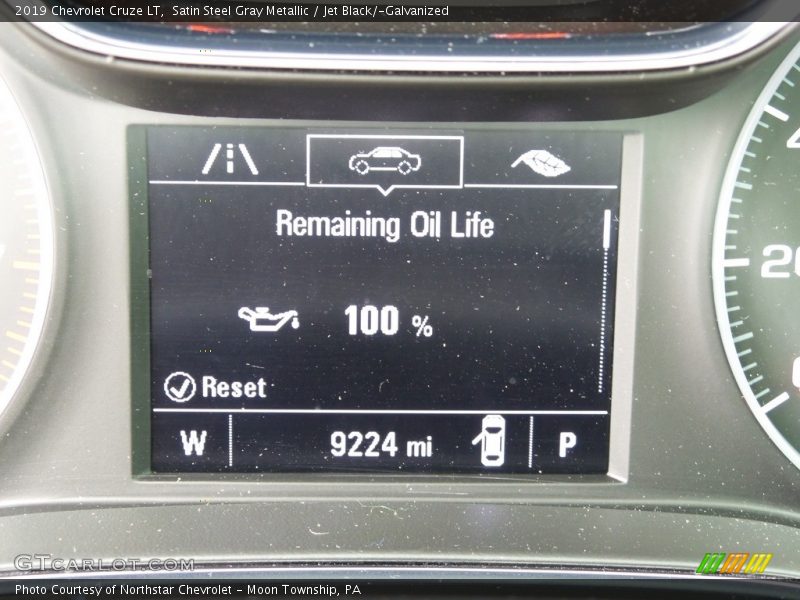 Satin Steel Gray Metallic / Jet Black/­Galvanized 2019 Chevrolet Cruze LT