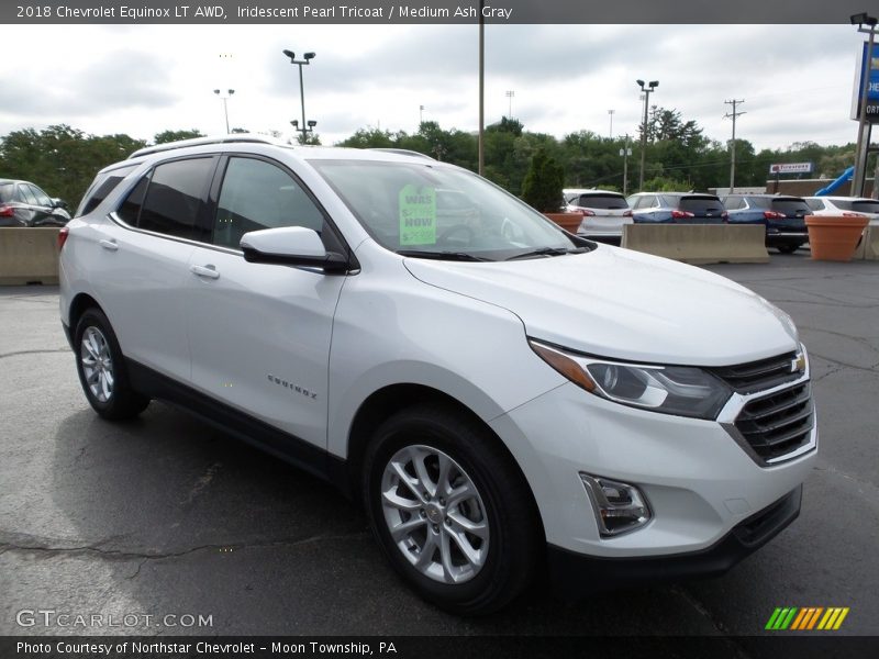 Iridescent Pearl Tricoat / Medium Ash Gray 2018 Chevrolet Equinox LT AWD