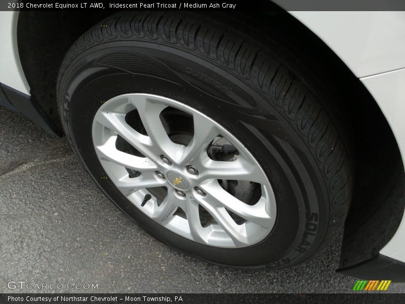 Iridescent Pearl Tricoat / Medium Ash Gray 2018 Chevrolet Equinox LT AWD