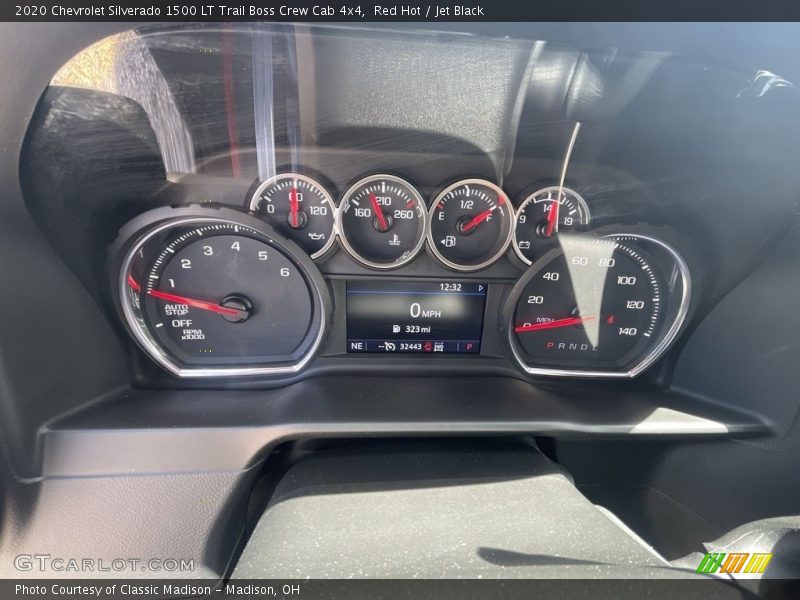  2020 Silverado 1500 LT Trail Boss Crew Cab 4x4 LT Trail Boss Crew Cab 4x4 Gauges