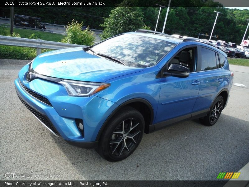 Electric Storm Blue / Black 2018 Toyota RAV4 SE AWD