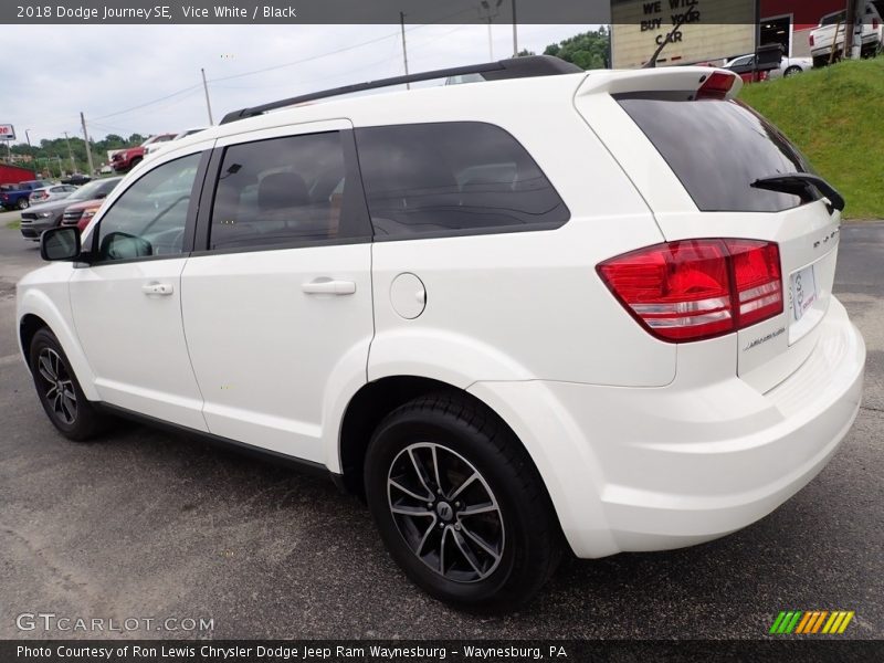 Vice White / Black 2018 Dodge Journey SE