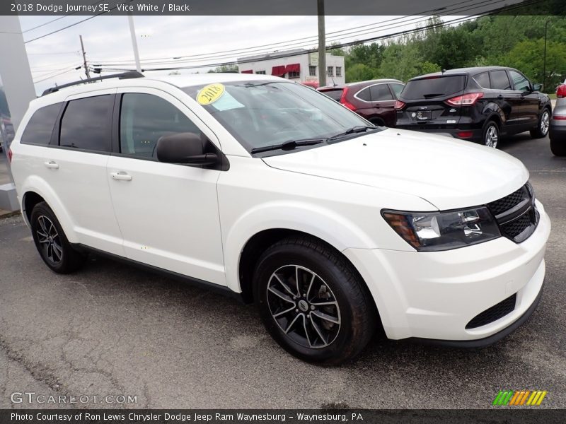 Vice White / Black 2018 Dodge Journey SE