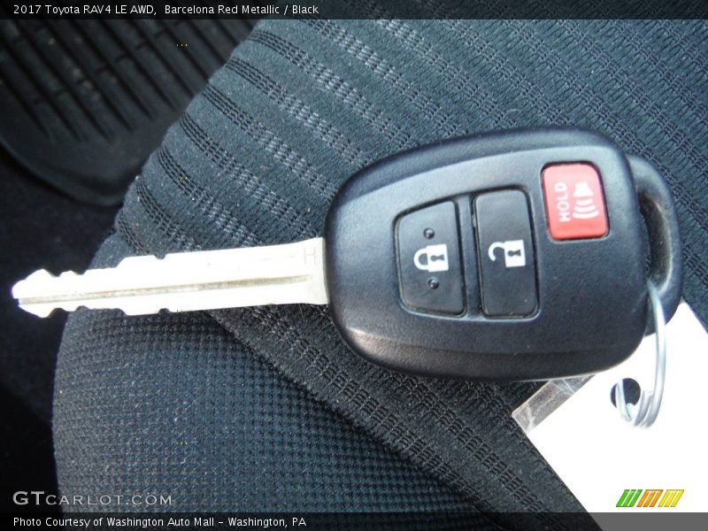 Barcelona Red Metallic / Black 2017 Toyota RAV4 LE AWD