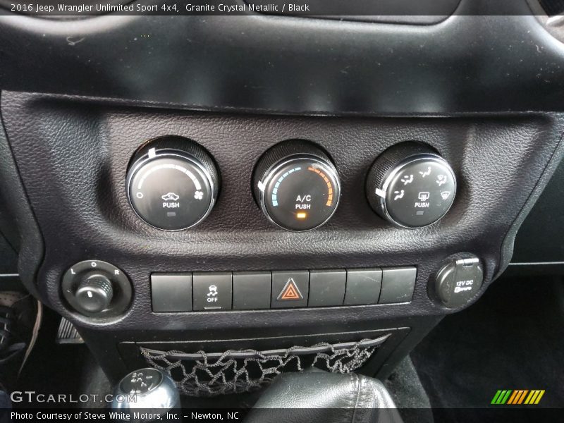 Granite Crystal Metallic / Black 2016 Jeep Wrangler Unlimited Sport 4x4