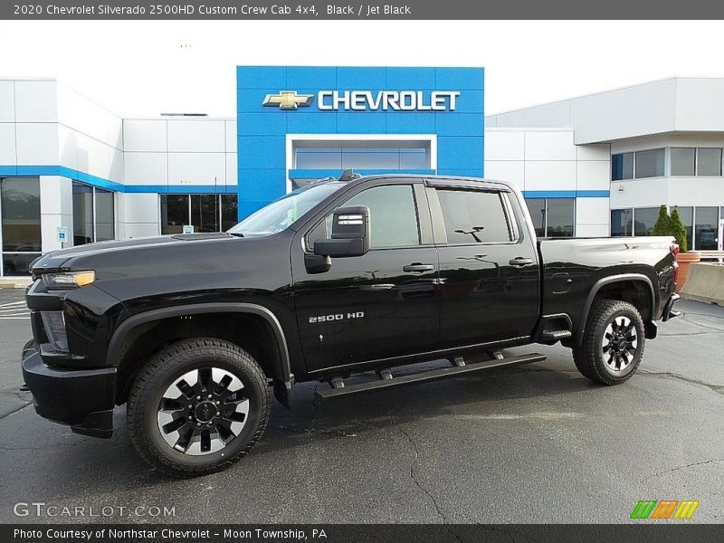 Front 3/4 View of 2020 Silverado 2500HD Custom Crew Cab 4x4