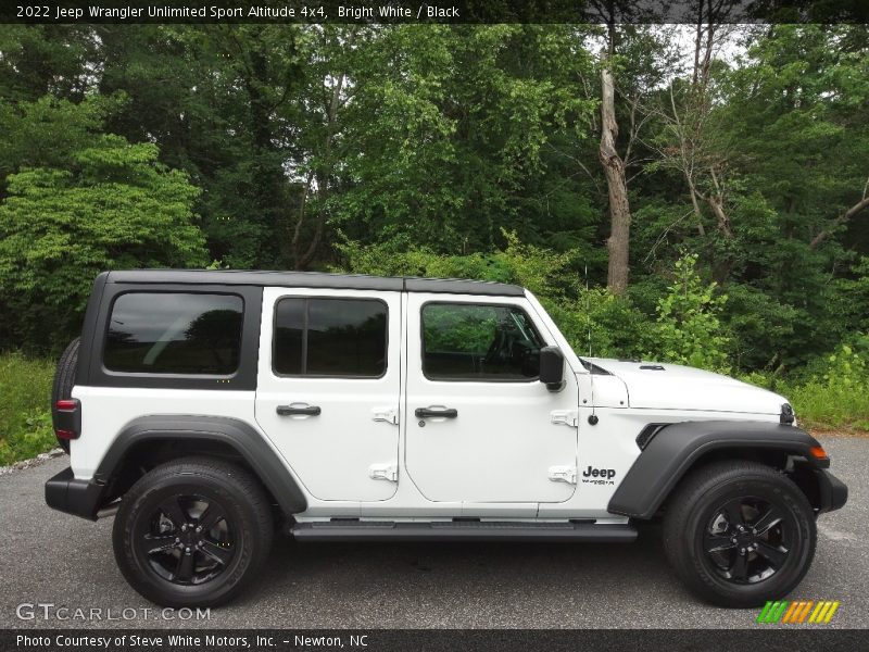 Bright White / Black 2022 Jeep Wrangler Unlimited Sport Altitude 4x4