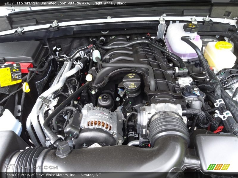 Bright White / Black 2022 Jeep Wrangler Unlimited Sport Altitude 4x4