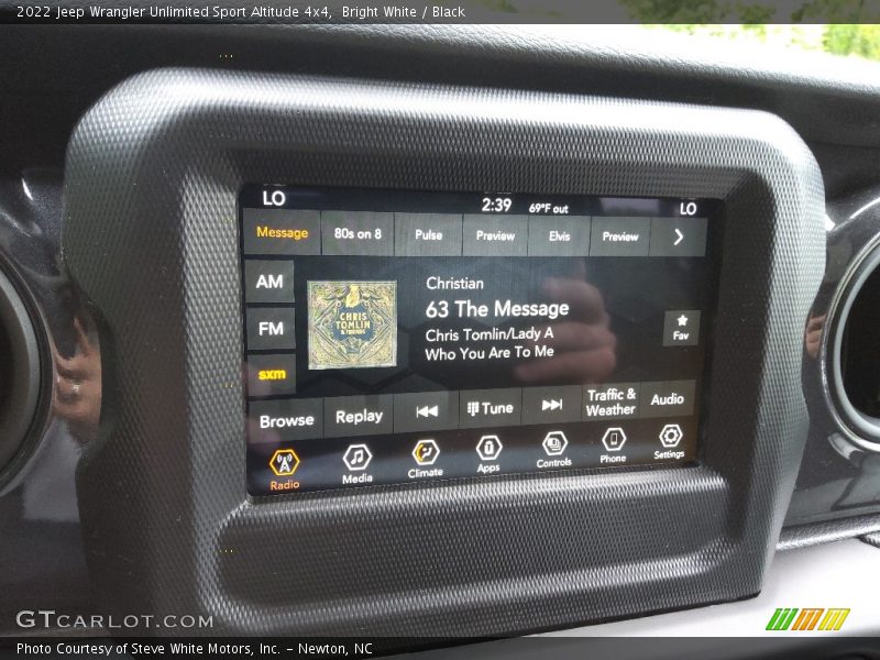 Bright White / Black 2022 Jeep Wrangler Unlimited Sport Altitude 4x4