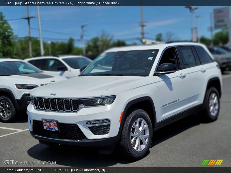 Bright White / Global Black 2022 Jeep Grand Cherokee Limited 4x4