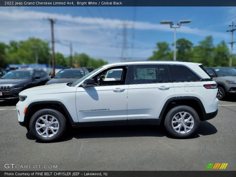 Bright White / Global Black 2022 Jeep Grand Cherokee Limited 4x4