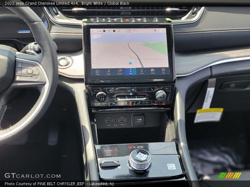 Bright White / Global Black 2022 Jeep Grand Cherokee Limited 4x4