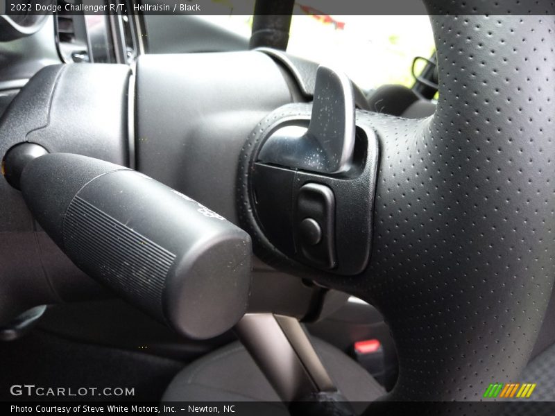 Hellraisin / Black 2022 Dodge Challenger R/T