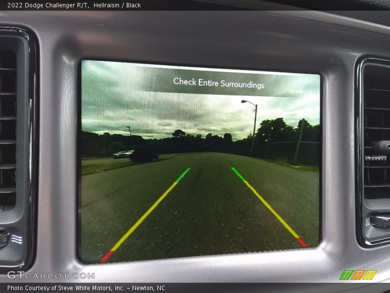Hellraisin / Black 2022 Dodge Challenger R/T
