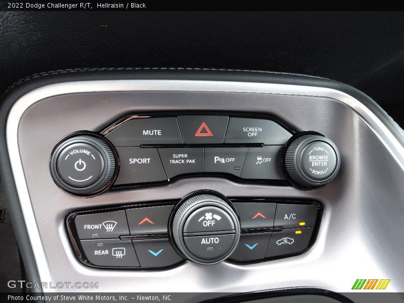 Controls of 2022 Challenger R/T