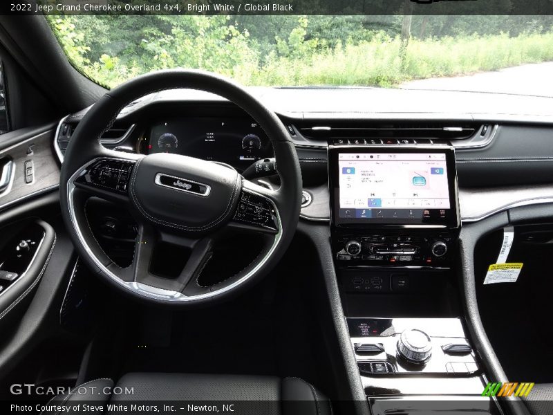 Bright White / Global Black 2022 Jeep Grand Cherokee Overland 4x4