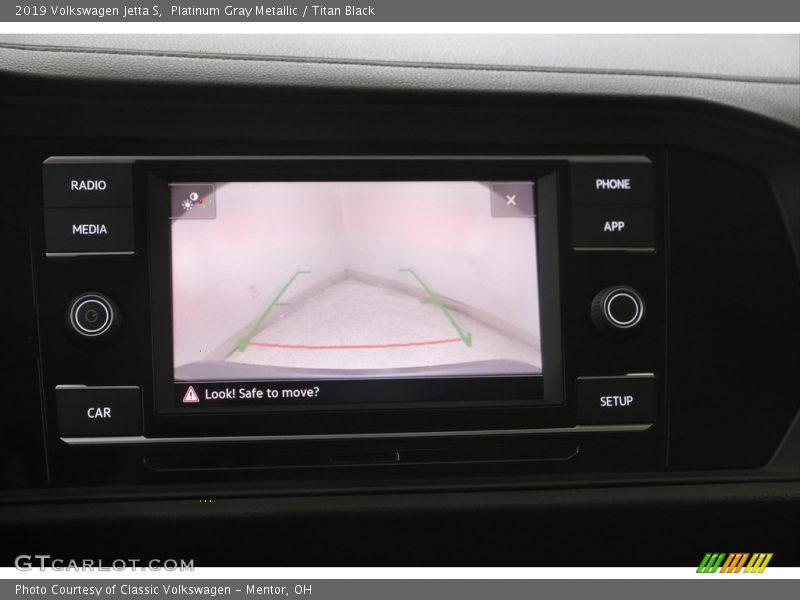 Platinum Gray Metallic / Titan Black 2019 Volkswagen Jetta S