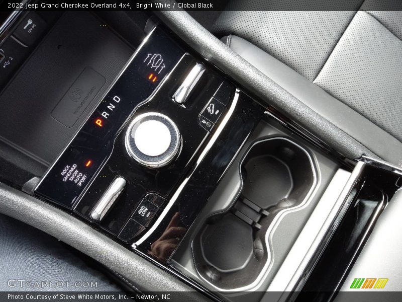  2022 Grand Cherokee Overland 4x4 8 Speed Automatic Shifter