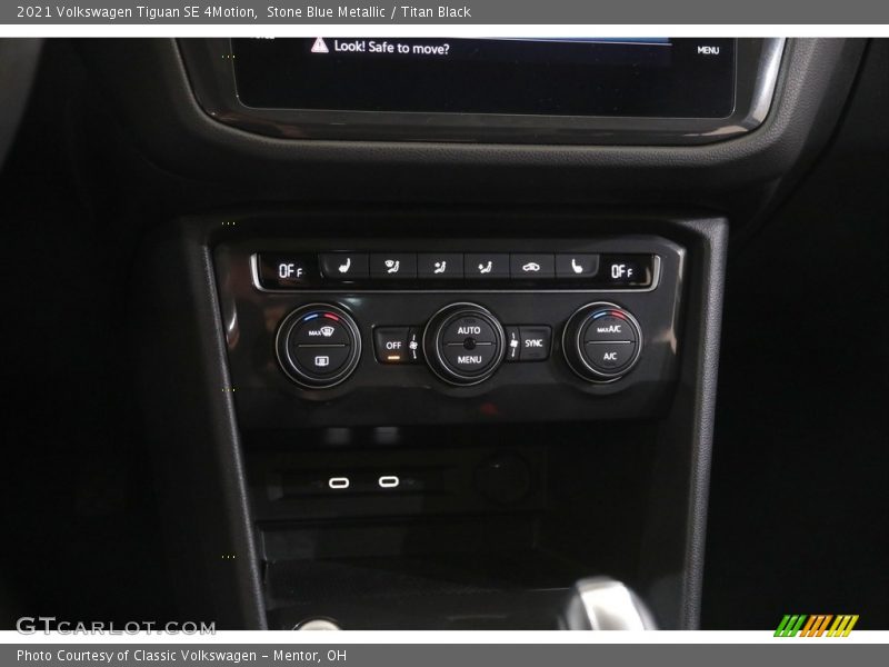 Stone Blue Metallic / Titan Black 2021 Volkswagen Tiguan SE 4Motion