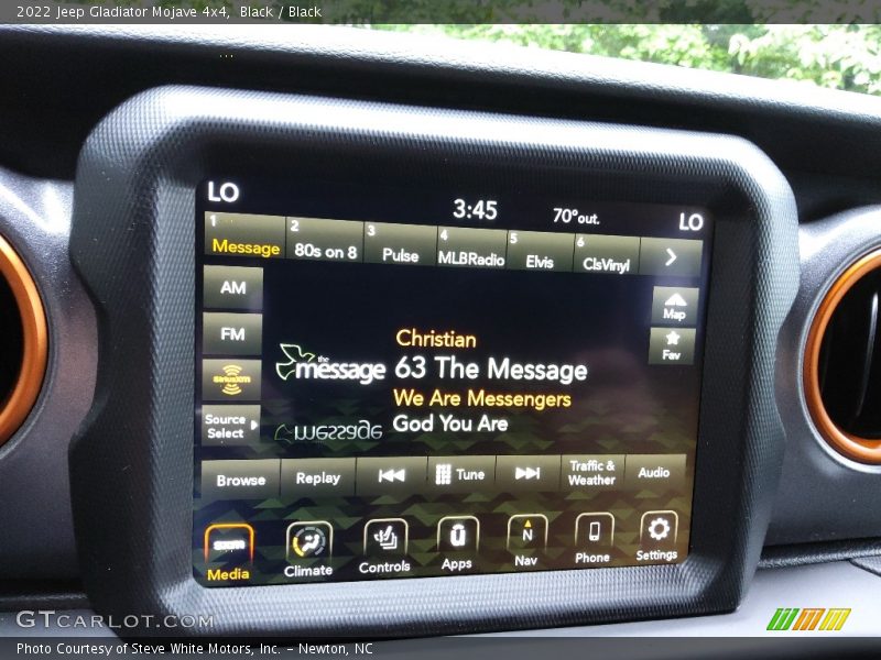 Audio System of 2022 Gladiator Mojave 4x4