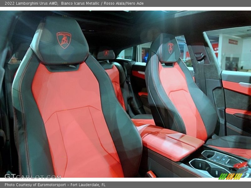 Front Seat of 2022 Urus AWD