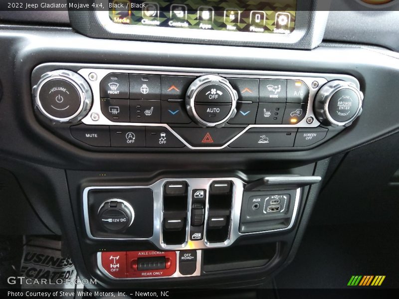 Controls of 2022 Gladiator Mojave 4x4