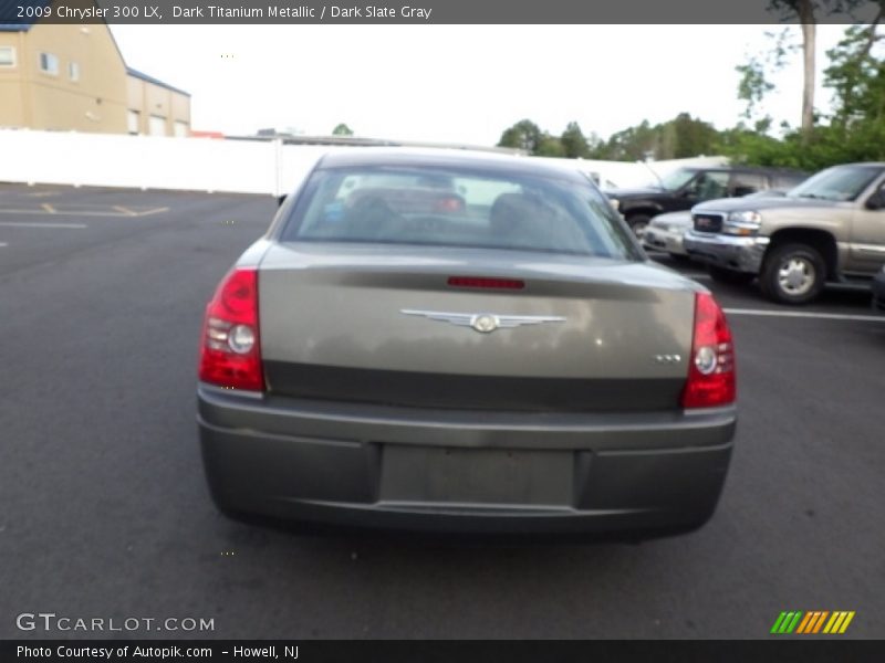 Dark Titanium Metallic / Dark Slate Gray 2009 Chrysler 300 LX