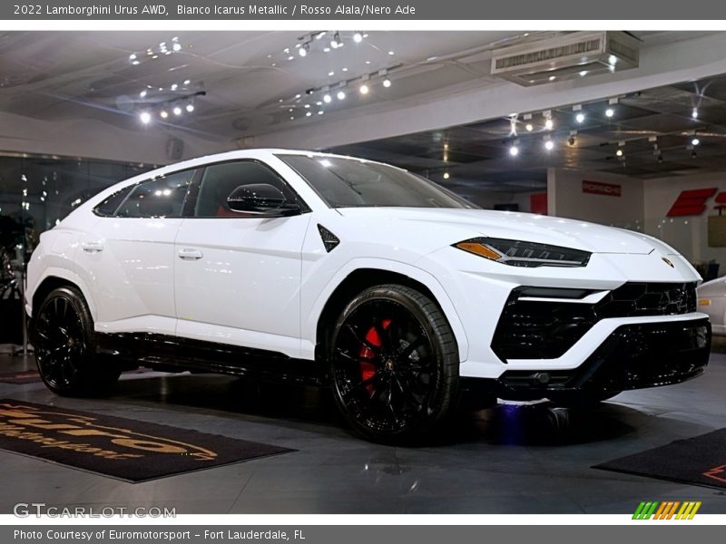 Bianco Icarus Metallic / Rosso Alala/Nero Ade 2022 Lamborghini Urus AWD