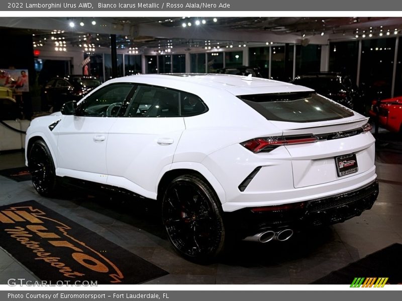 Bianco Icarus Metallic / Rosso Alala/Nero Ade 2022 Lamborghini Urus AWD