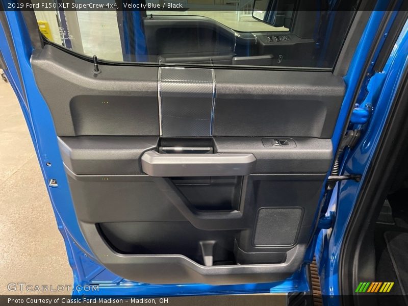 Velocity Blue / Black 2019 Ford F150 XLT SuperCrew 4x4