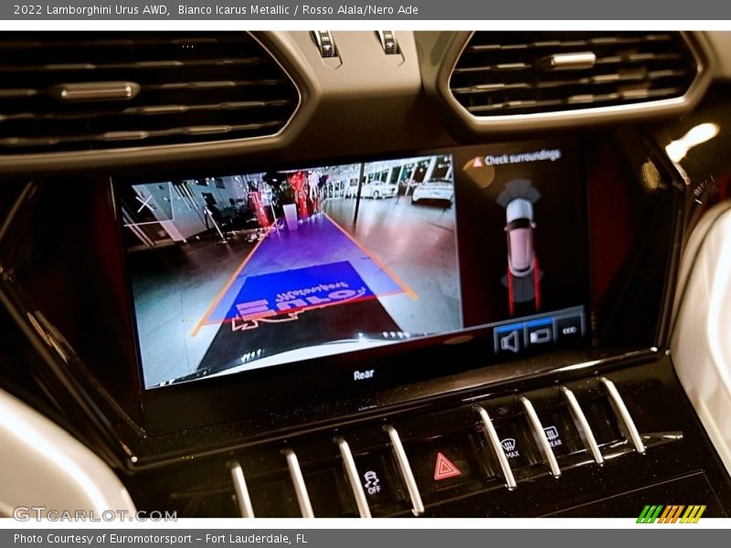 Bianco Icarus Metallic / Rosso Alala/Nero Ade 2022 Lamborghini Urus AWD