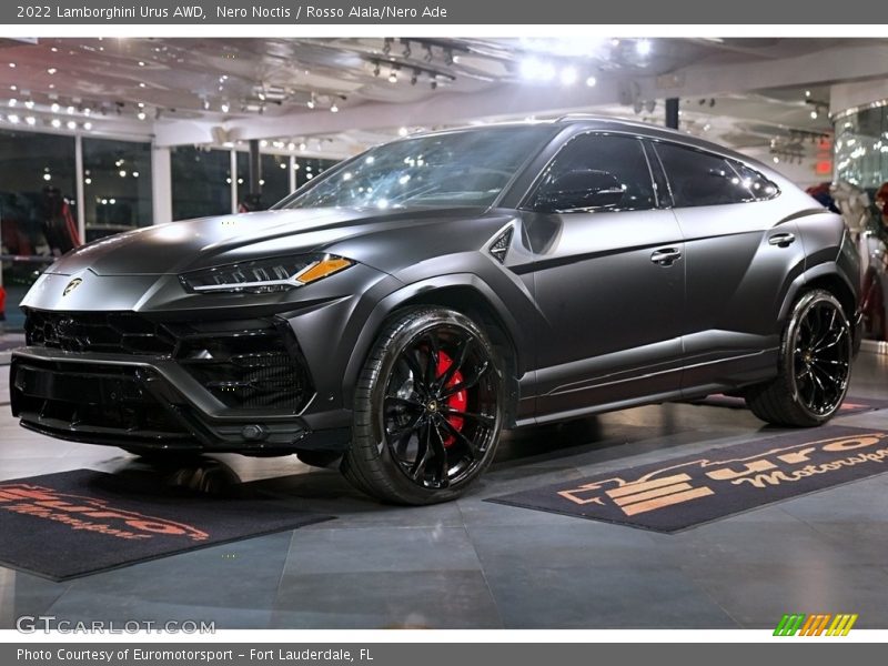  2022 Urus AWD Nero Noctis