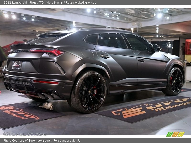  2022 Urus AWD Nero Noctis