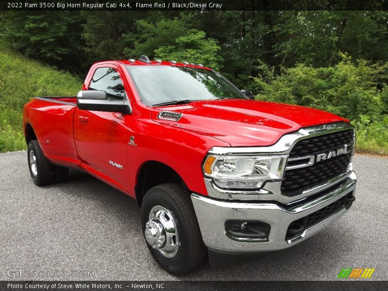 Front 3/4 View of 2022 3500 Big Horn Regular Cab 4x4