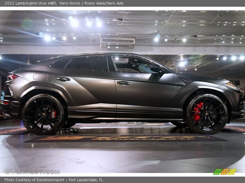  2022 Urus AWD Nero Noctis