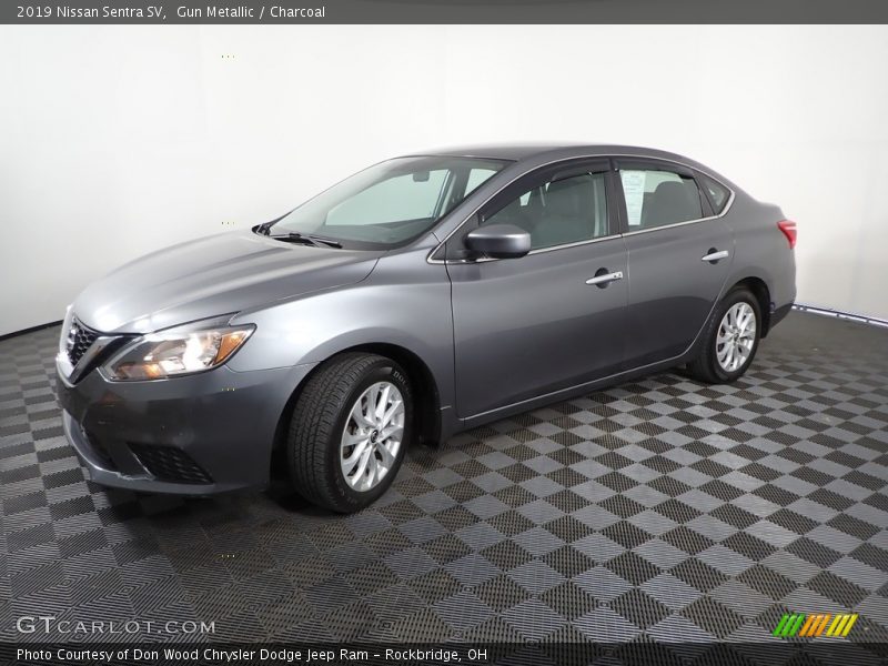 Gun Metallic / Charcoal 2019 Nissan Sentra SV