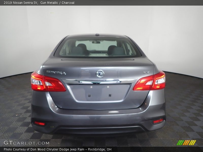 Gun Metallic / Charcoal 2019 Nissan Sentra SV